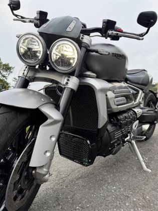 TRIUMPH ROCKET III R TRIUMPH ROCKET III R